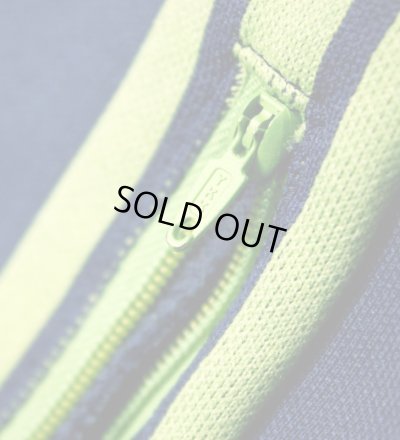 パンツ：裾YKK製ジップ